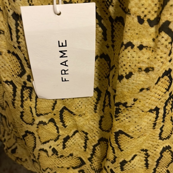 Frame NWT size M super cool - Picture 5 of 6